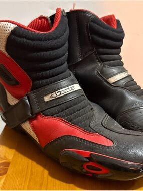 Alpinestars Black and Red Motorcycle Racing Boots